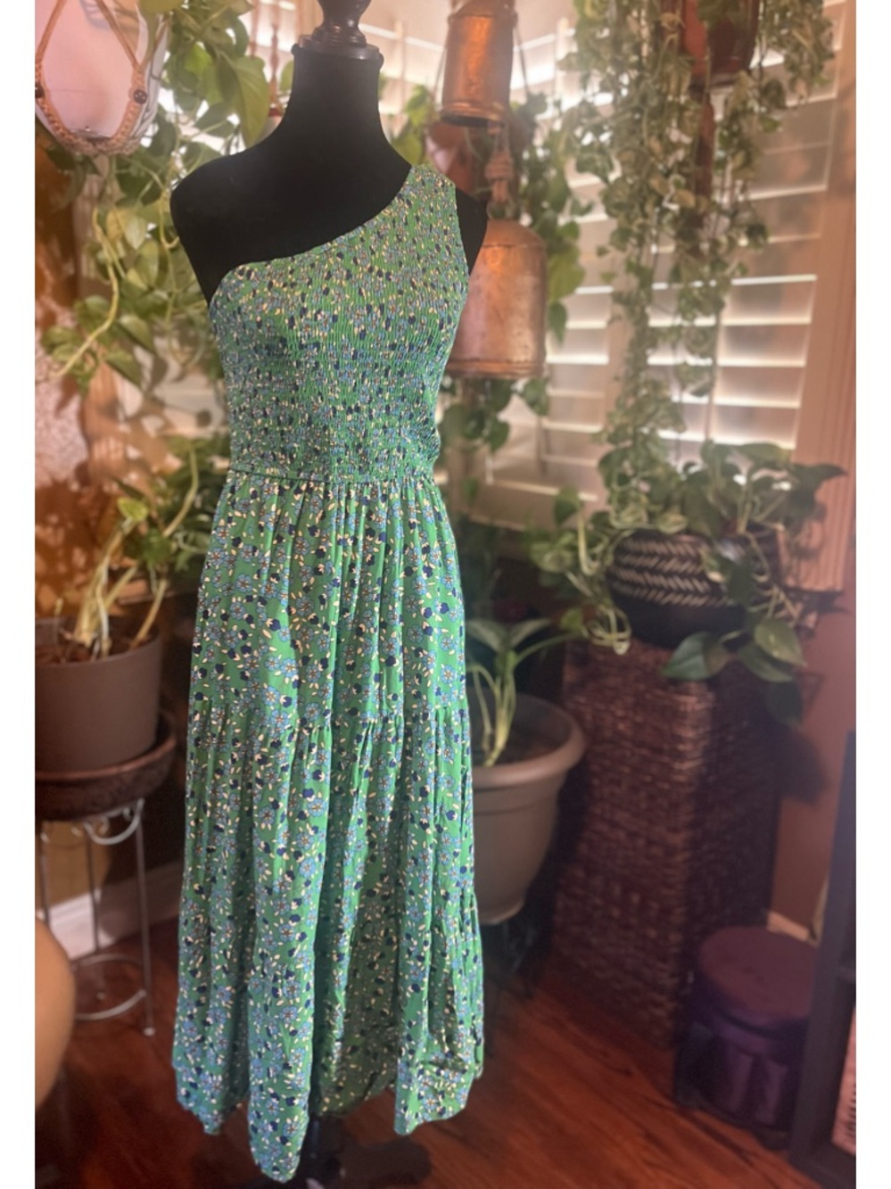 ZCSIA Floral One Shoulder Midi Dress  size Medium
